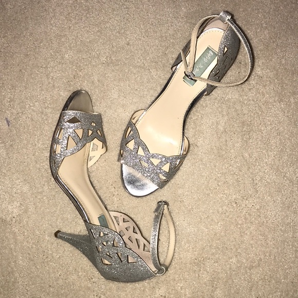 Betsy Johnson Heels: Blue Collection - Picture 4 of 4